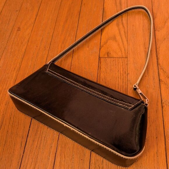 Kenneth Cole Cyber Y2K Black Leather Micro Purse - Picture 8 of 8